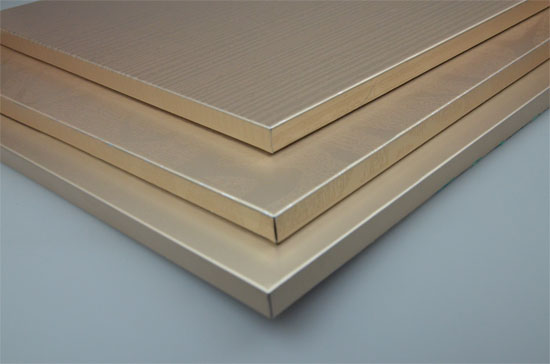 <b>阳极氧化蜂窝板</b>