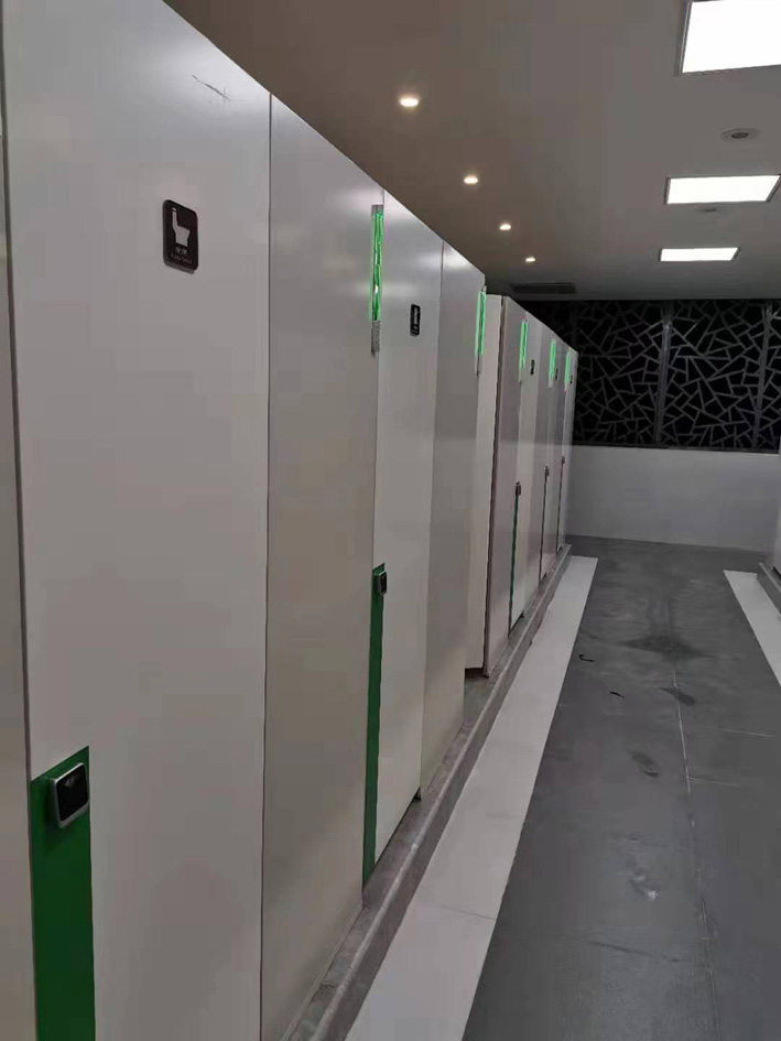 <b>深圳公厕隔断1</b>